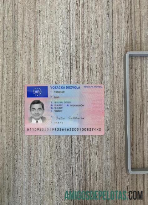 Carteira de motorista da Croácia 2017 presente fotolook frente exemplo